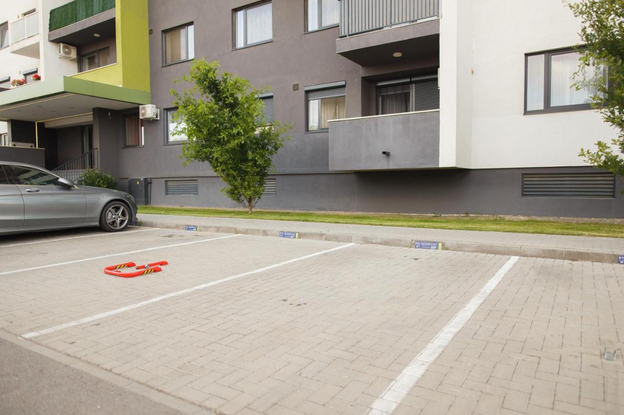 Ferienwohnung Pinkwood Harmony Oradea Exterior foto