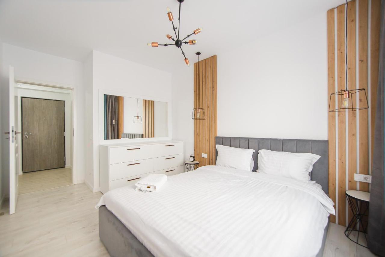 Ferienwohnung Pinkwood Harmony Oradea Exterior foto